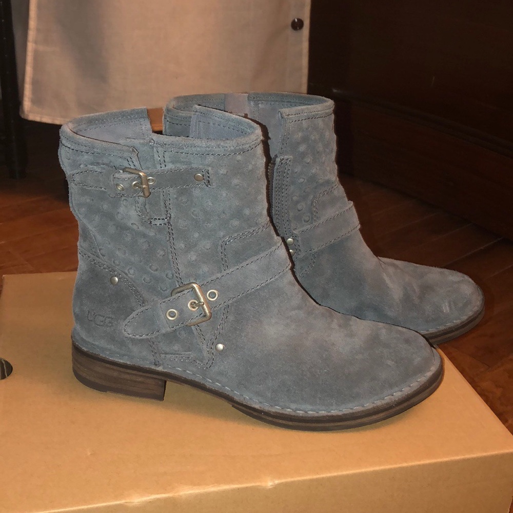 Ugg gray suede short boots